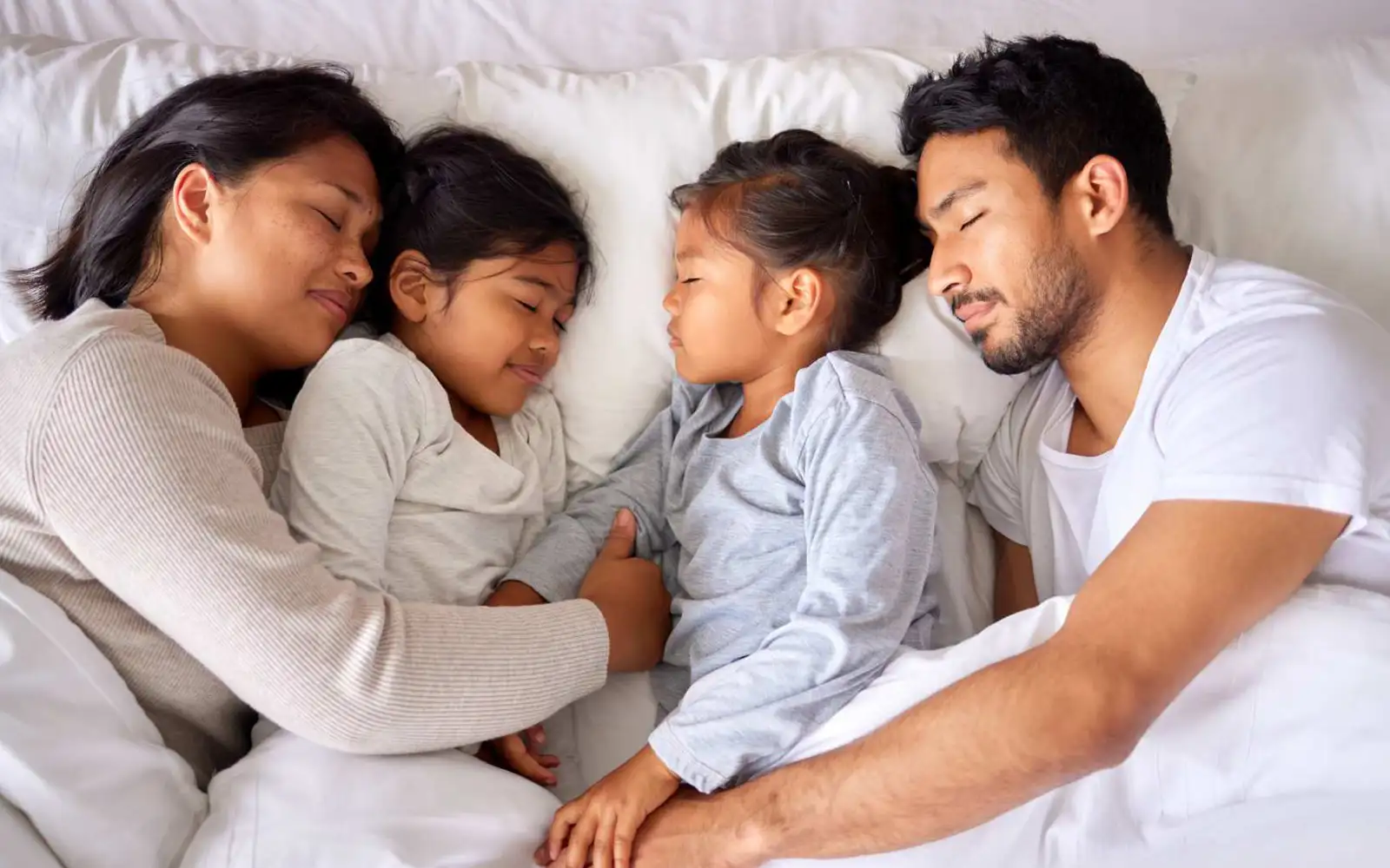 The Impact of Sleep Disorders on Relationships and Social Life