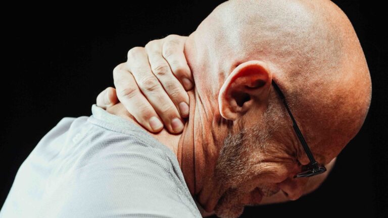 Understanding the Causes and Treatments for Neck Pain